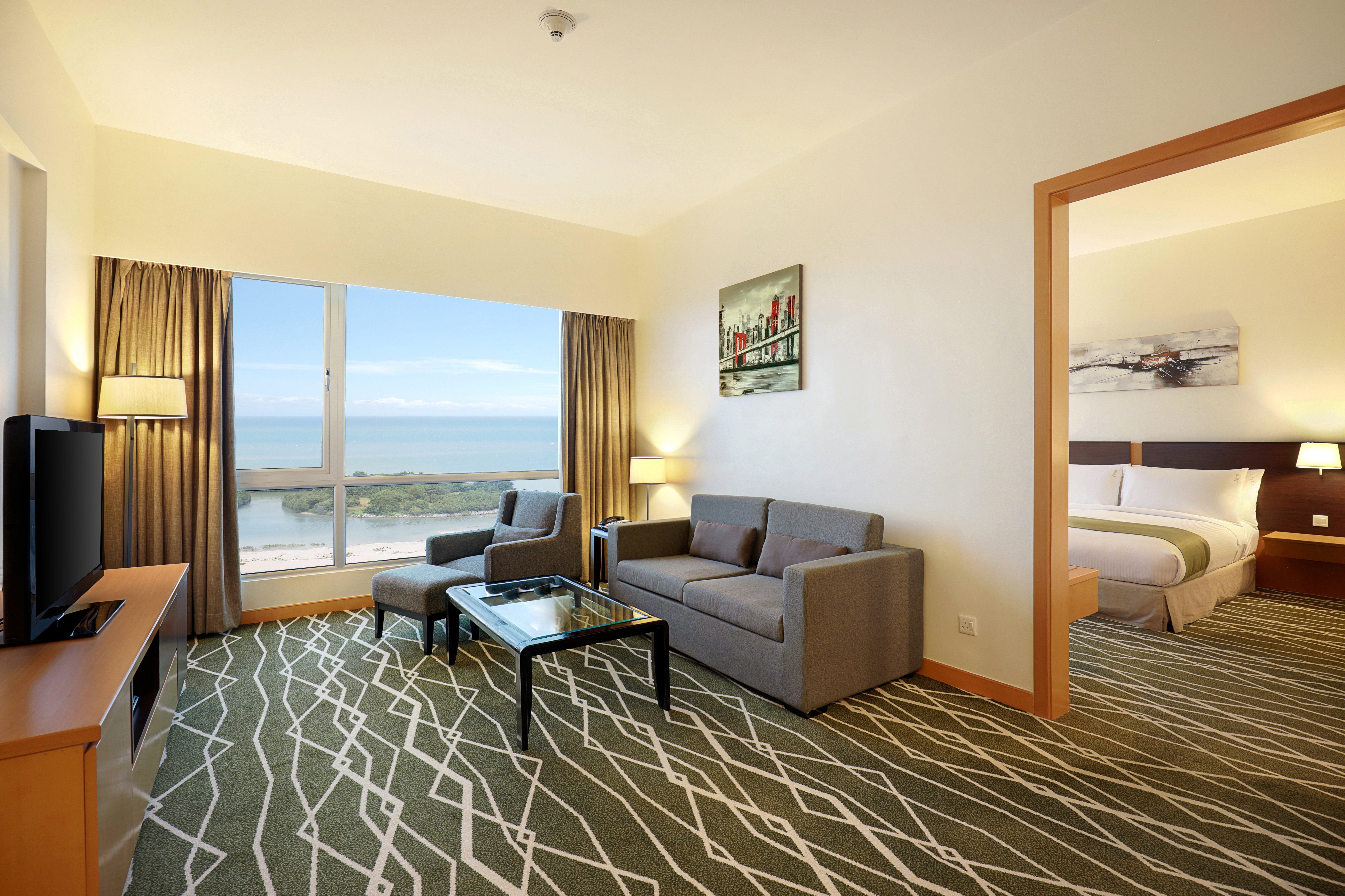 Holiday Inn Melaka By Ihg Esterno foto Suite