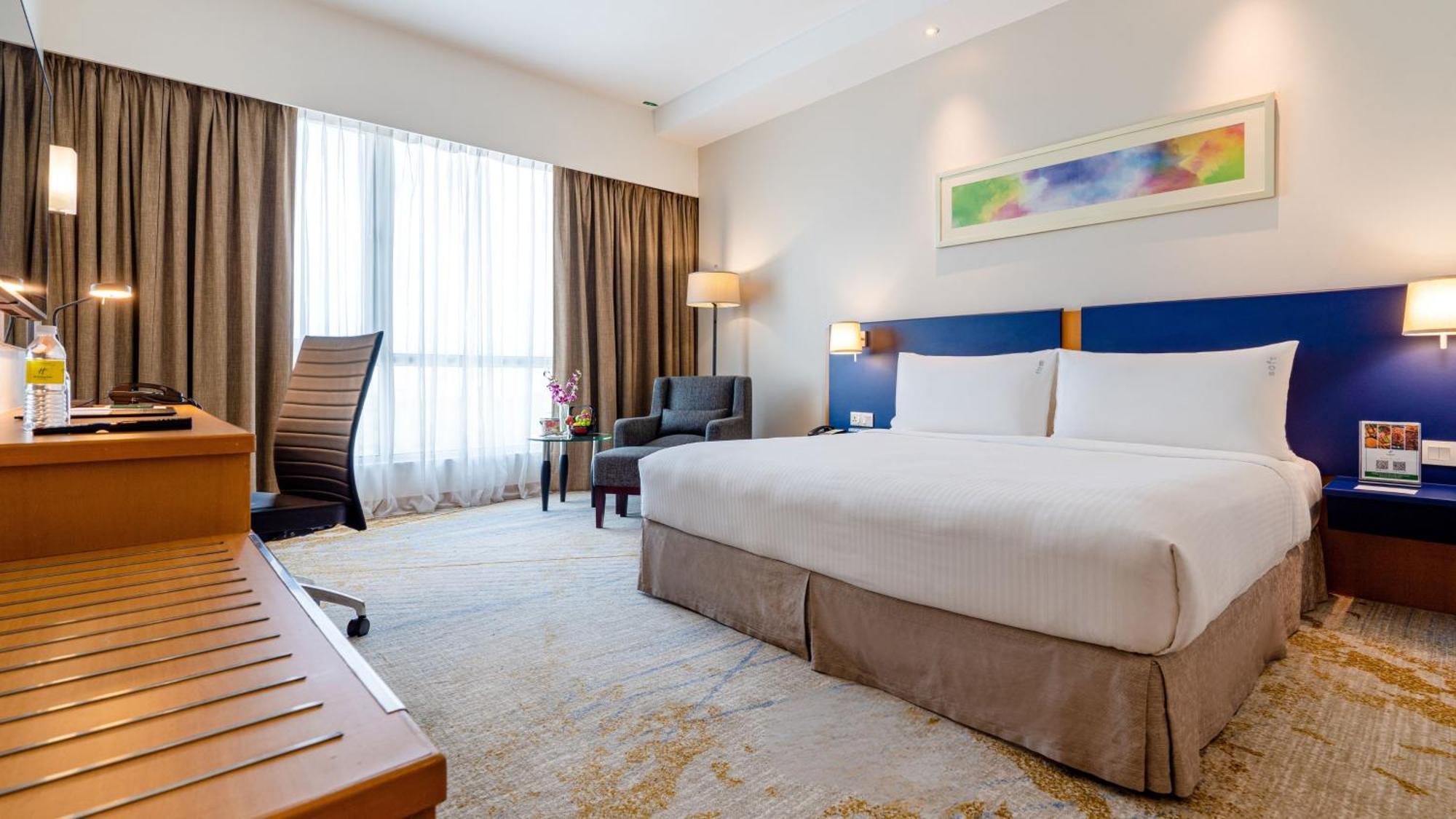 Holiday Inn Melaka By Ihg Esterno foto Deluxe Room